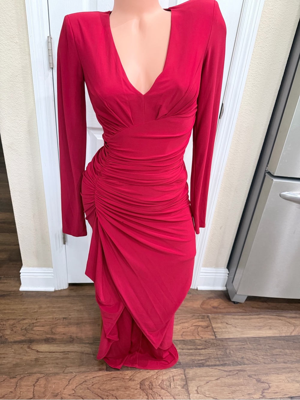 Vince Camuto Dramatic Red Carpet Style Gala Ruched Maxi Dress Size 0